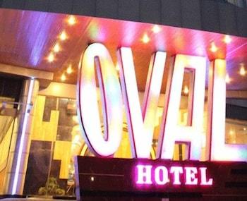 Hotel Oval Surabaya Esterno foto